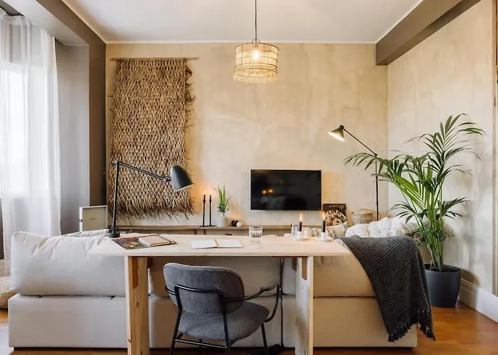 Parai - 2 Bedrooms In Santo Antonio Appartement Lissabon