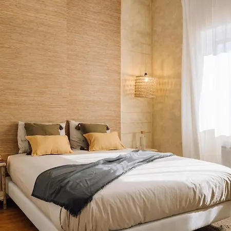 Parai - 2 Bedrooms In Santo Antonio Apartment Lissabon